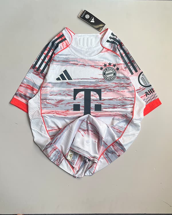 Main Image of Bayern Munich away 25/26