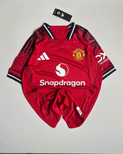 Main Image of Manchester United Home 25/26