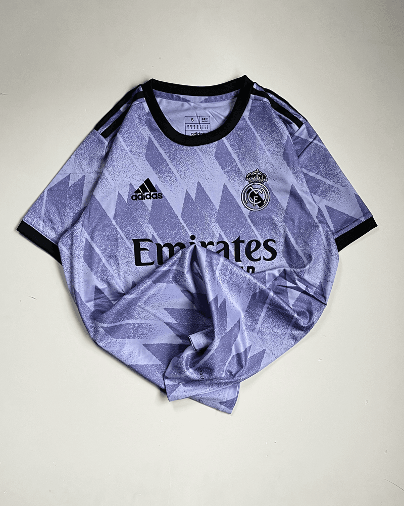 Real Madrid 22/23 Away