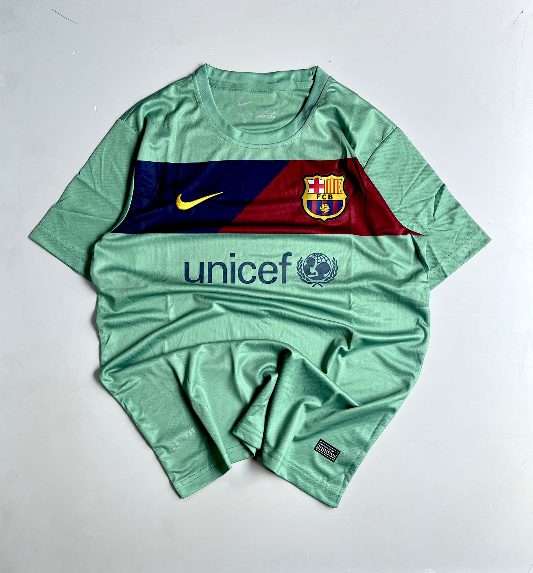 Barcelona Away 2010-11