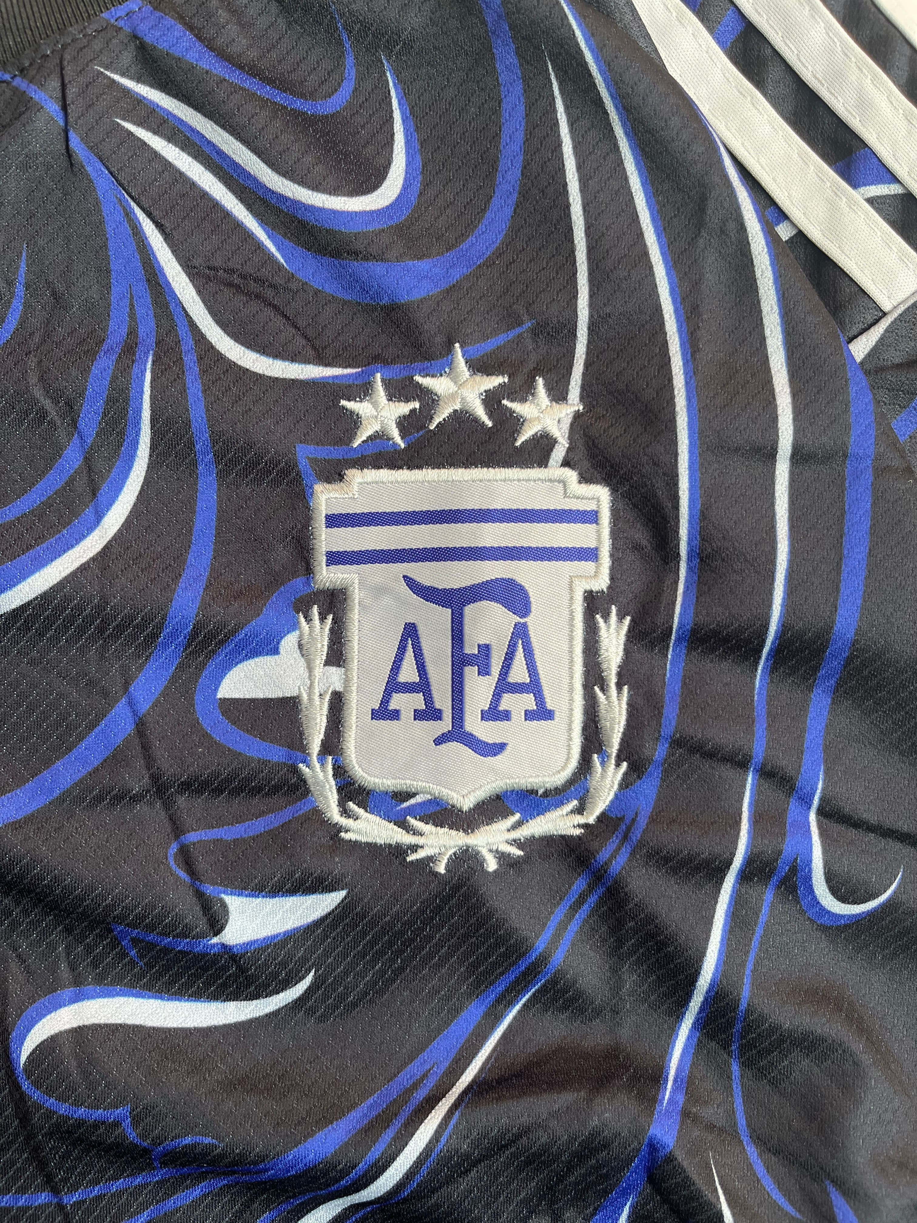 Thumbnail 2 of Argentina away 2026 WC