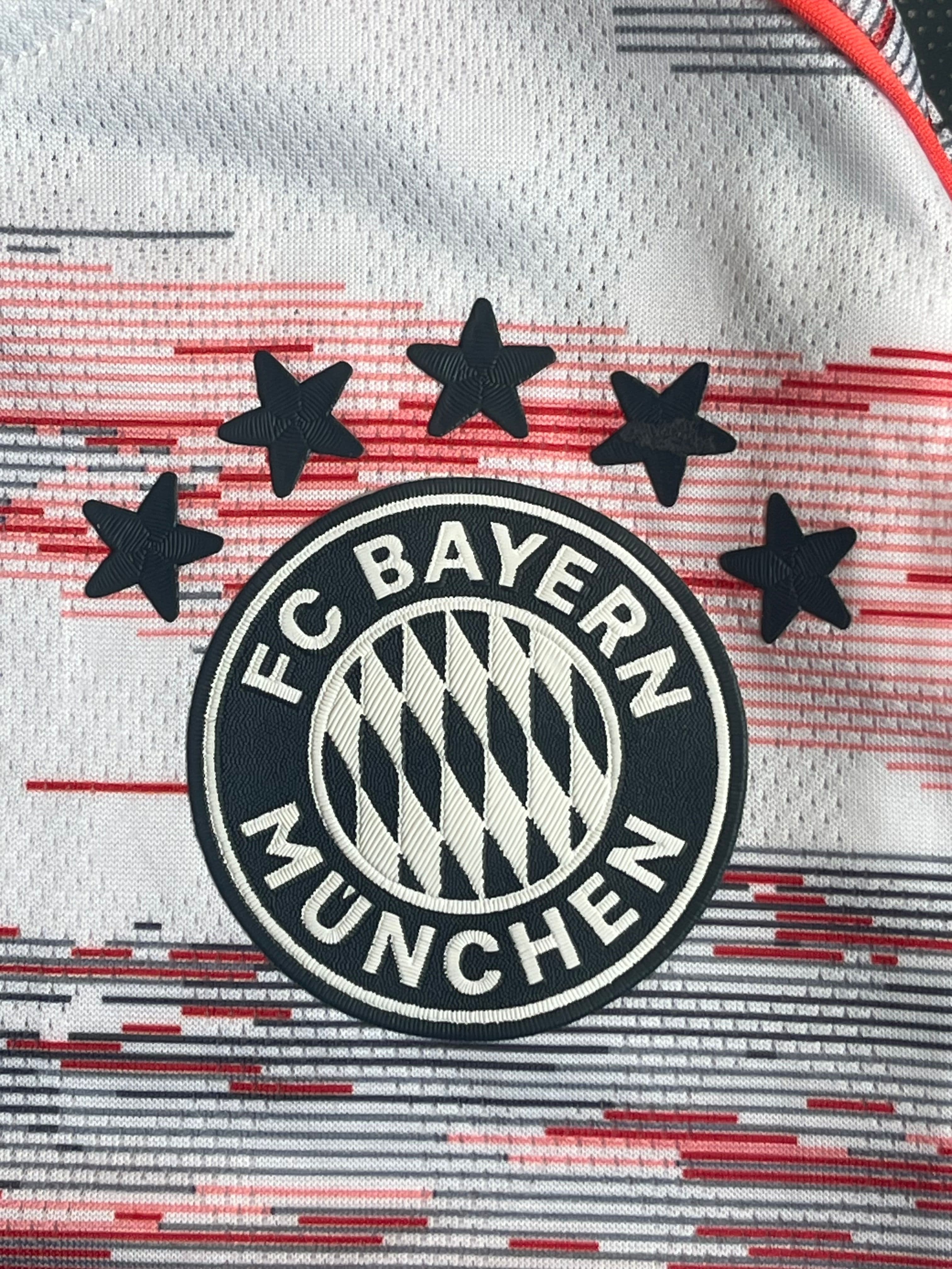 Thumbnail 3 of Bayern Munich away 25/26