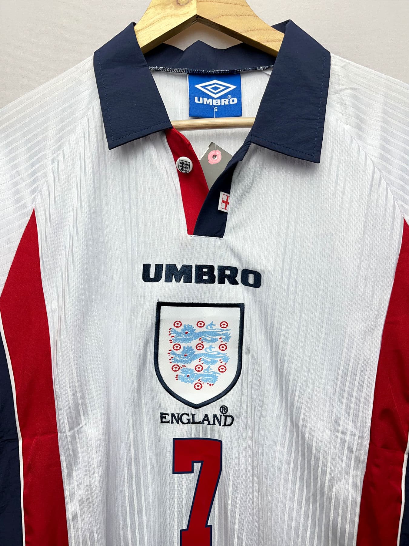 Thumbnail 2 of Beckham 1998 England