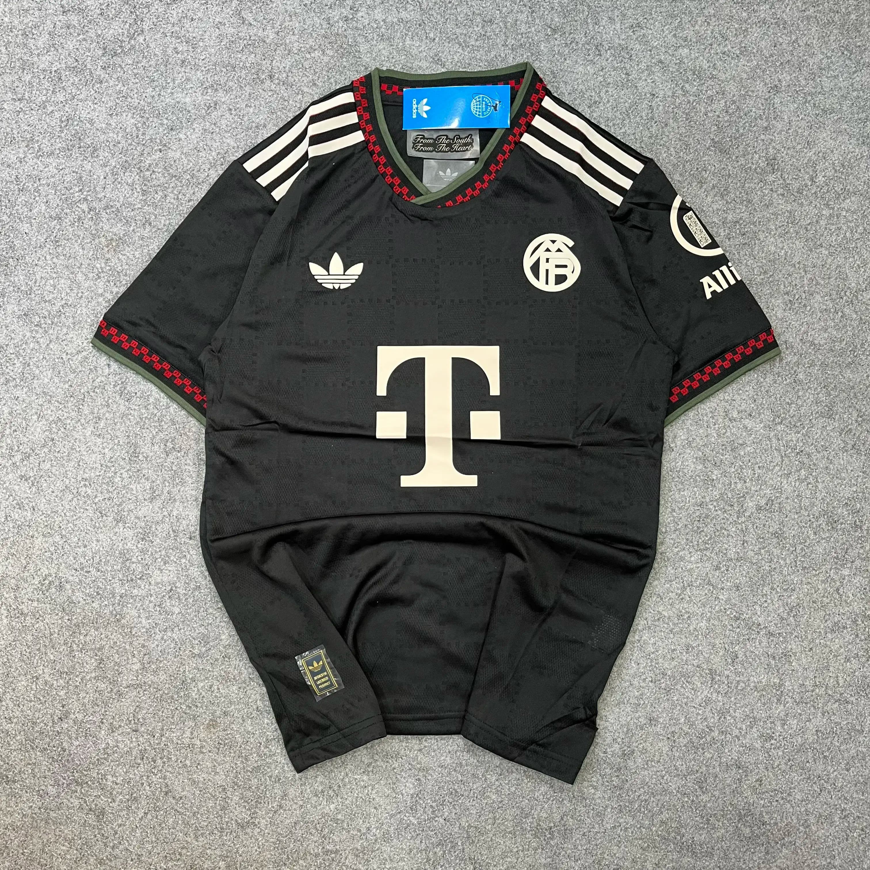 Thumbnail 2 of Fc Bayern Munich 3rd 25/26