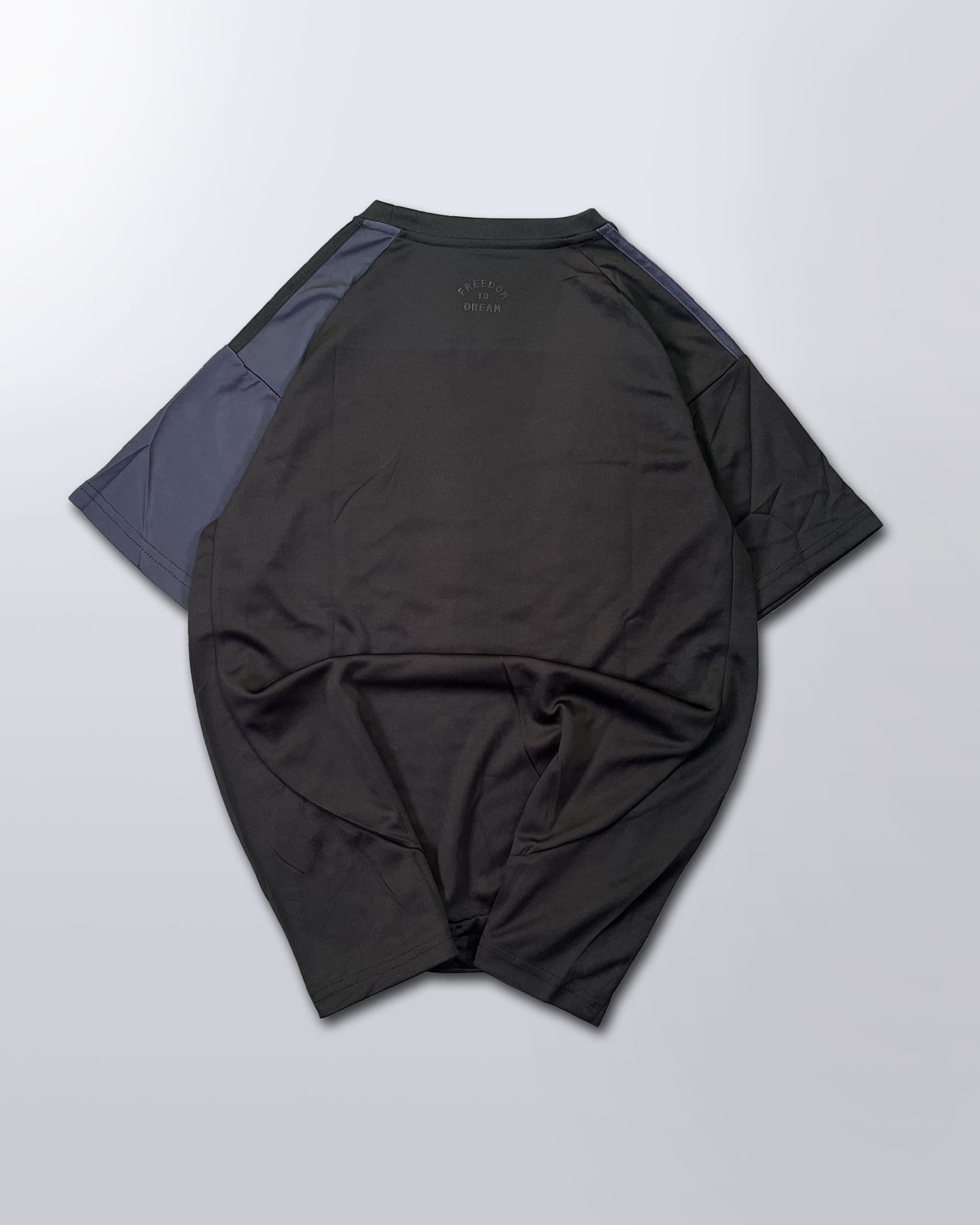 Thumbnail 2 of Inter Miami away 25/26  kit