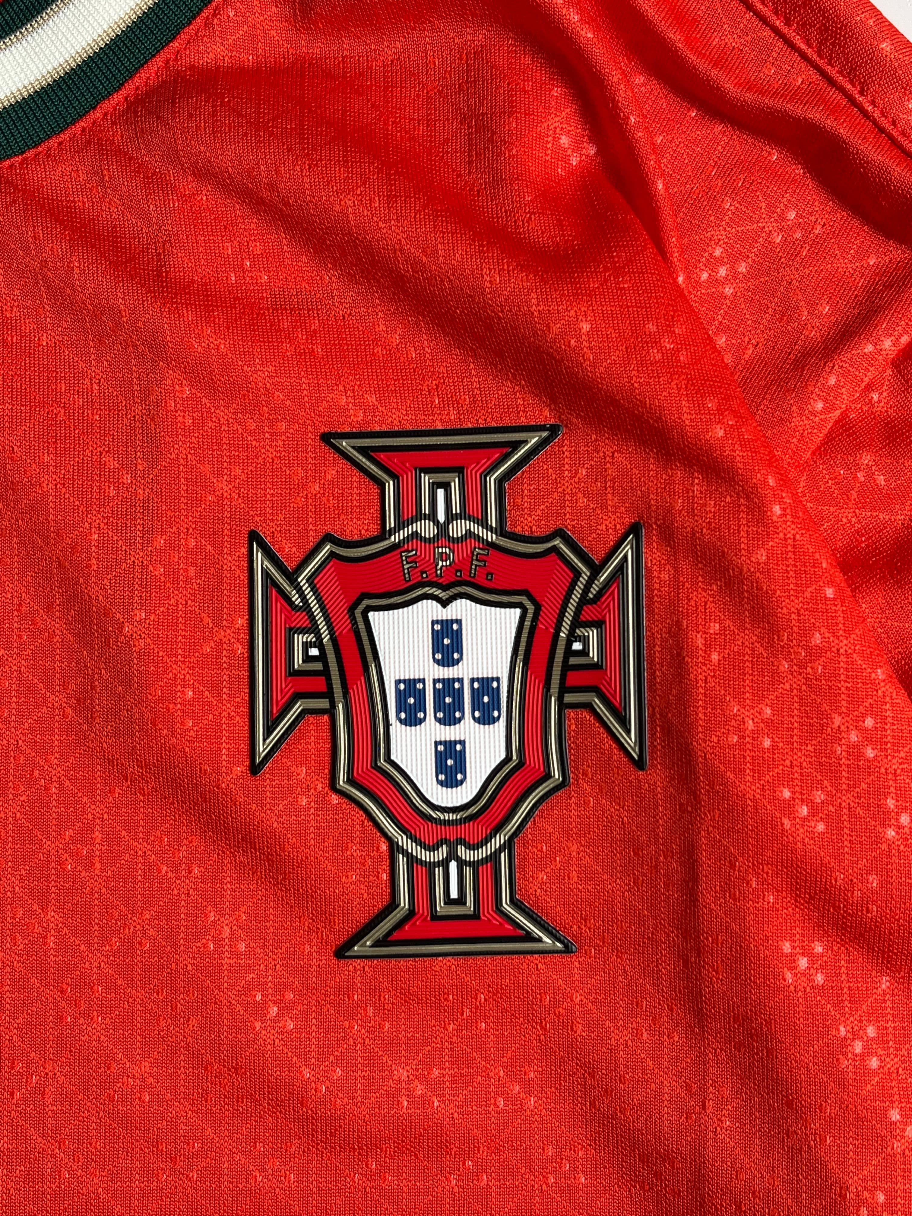 Thumbnail 2 of Portugal 25/26 Home