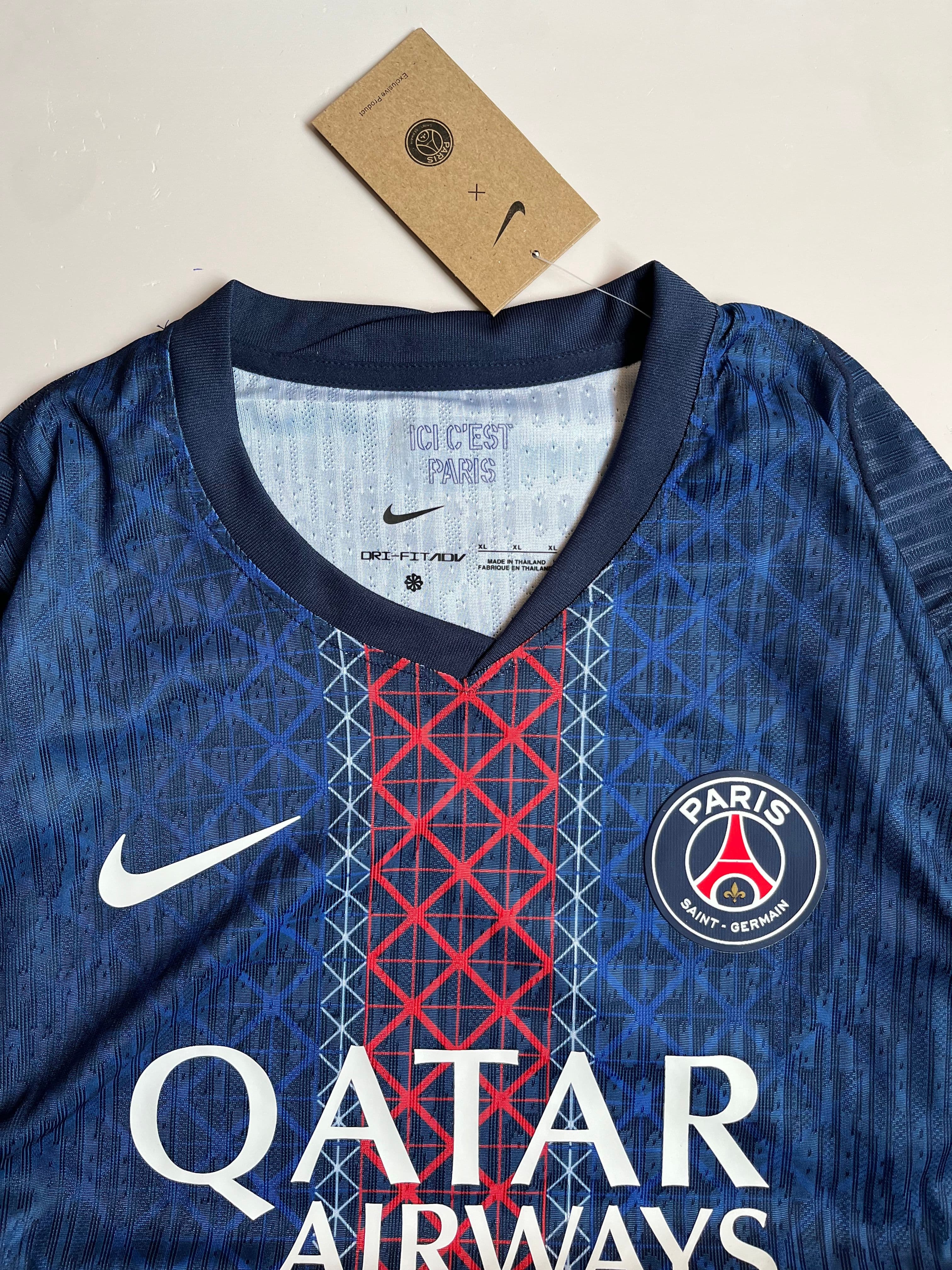 Thumbnail 3 of PSG home 25/26