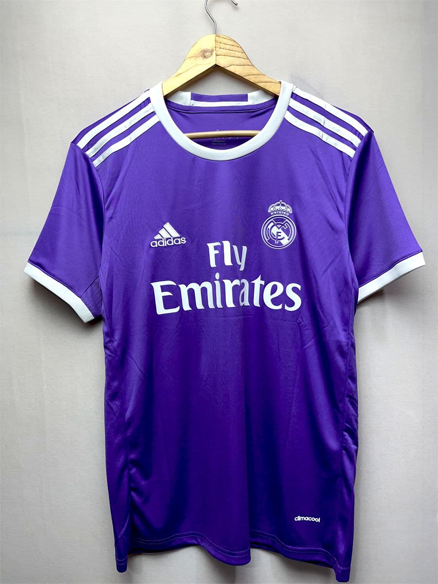 Thumbnail 4 of Ronaldo Real Madrid Away 2017/18