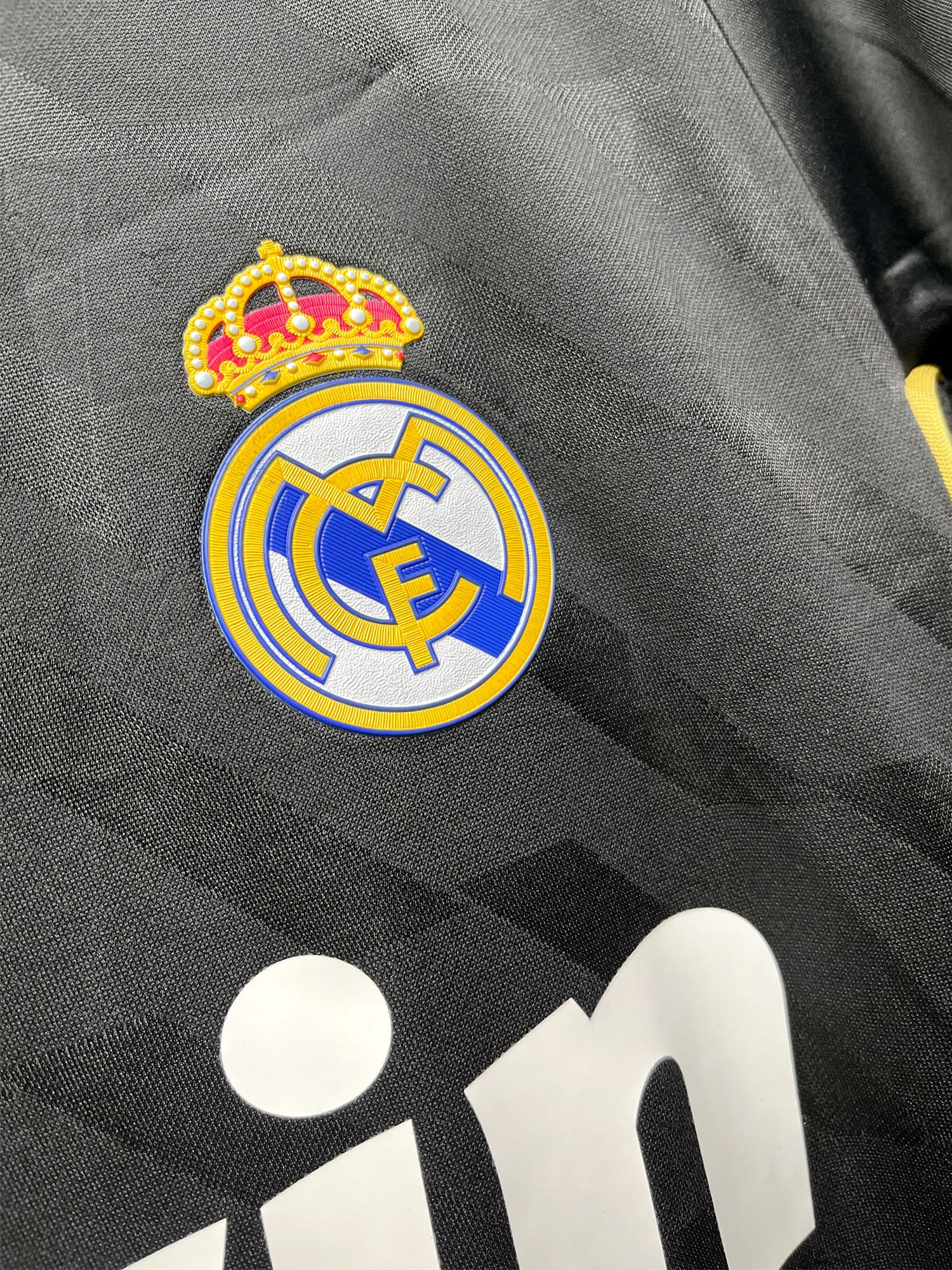 Thumbnail 3 of Ronaldo Real Madrid 11/12 Away 